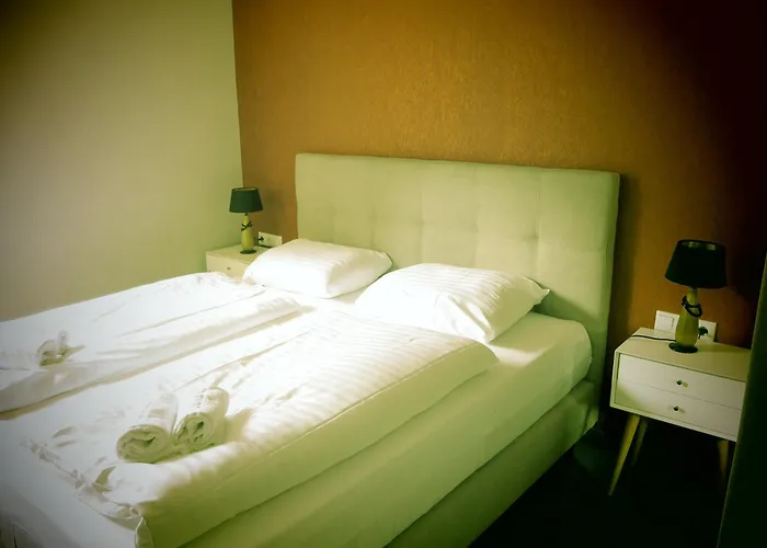 Rowa * 巴特霍夫加施泰因